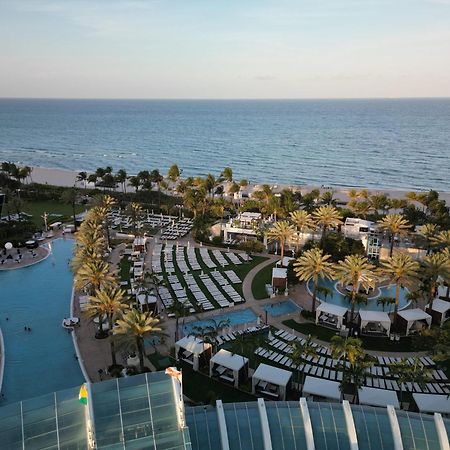 Fontainebleau Resort Balcony W Ocean + Bay View Miami Beach Exterior foto