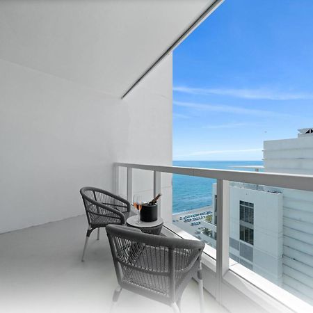 Fontainebleau Resort Balcony W Ocean + Bay View Miami Beach Exterior foto