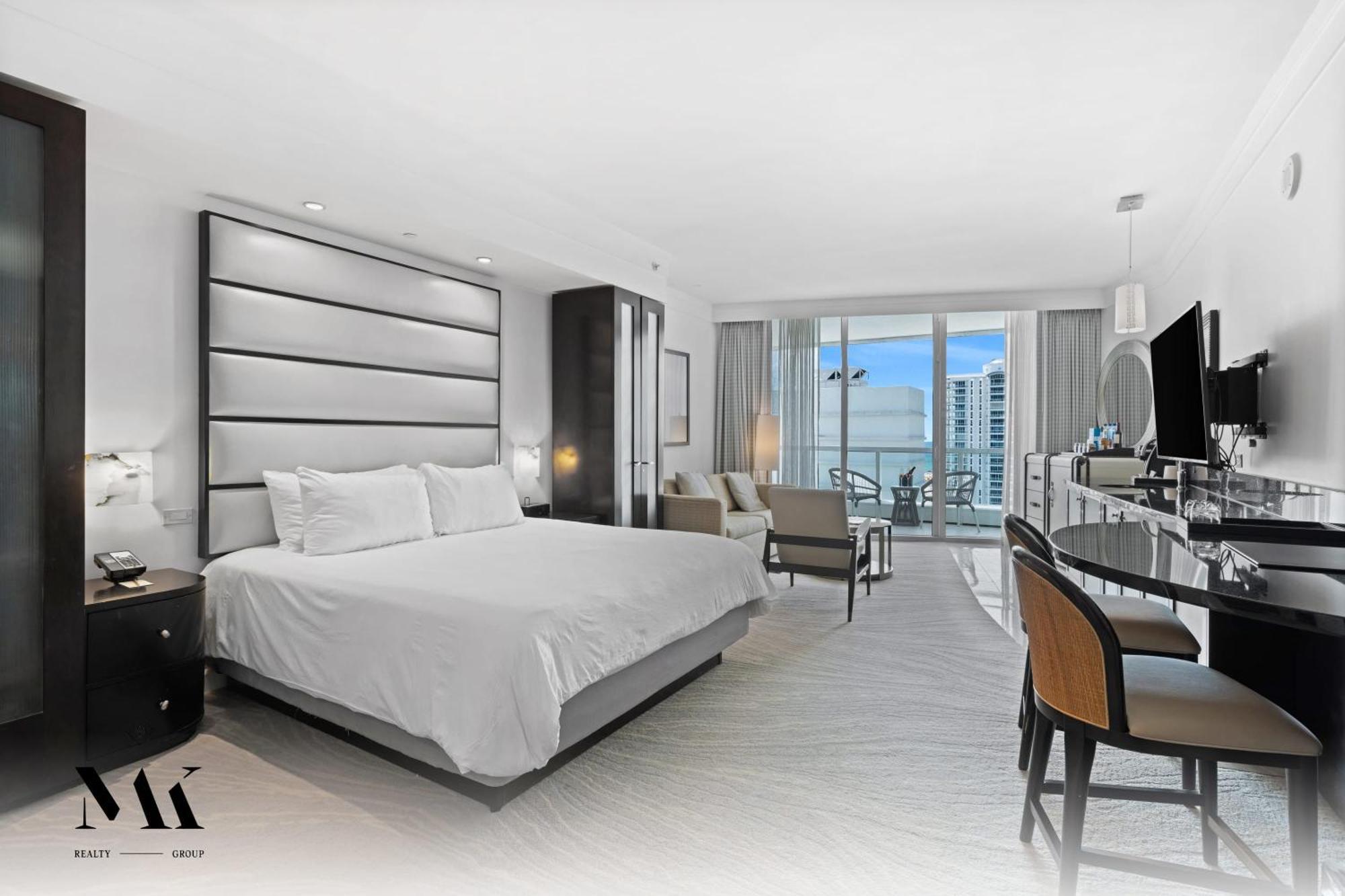 Fontainebleau Resort Balcony W Ocean + Bay View Miami Beach Exterior foto